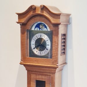 Modern triple chime Granddaughter clock